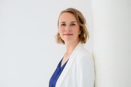 Dr. med. Lisa-Maria Wallwiener, Fachärztin für Gynäkologie & Geburtshilfe, Sexualmedizin