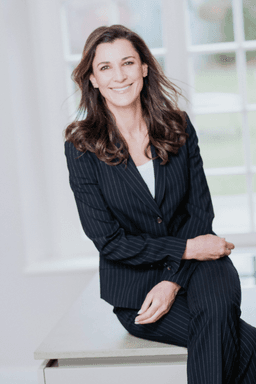 Dr. med. dent. Anne Karl, Ganzheitliche Zahnmedizin