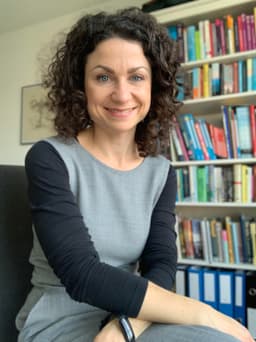 Dr. phil. Serena Lozza-Fiacco, Psychologin & Wechseljahresexpertin